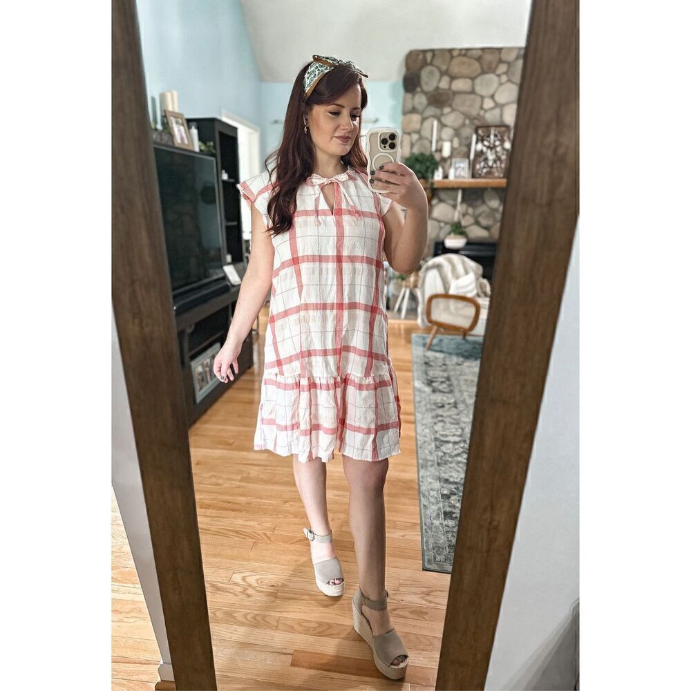 Loftācheckeredā
dress - Picture 13 of 16